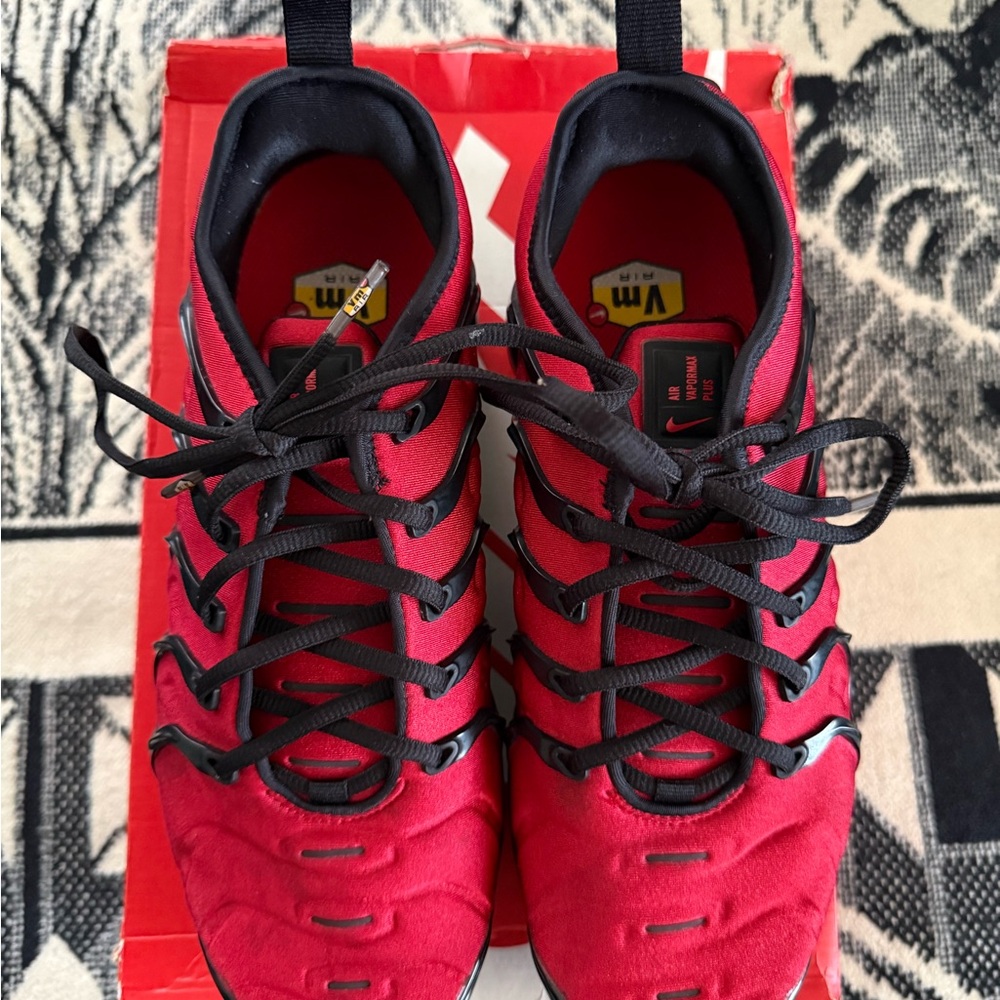 Nike Air VaporMax Plus University Red/Black-White Sneakers